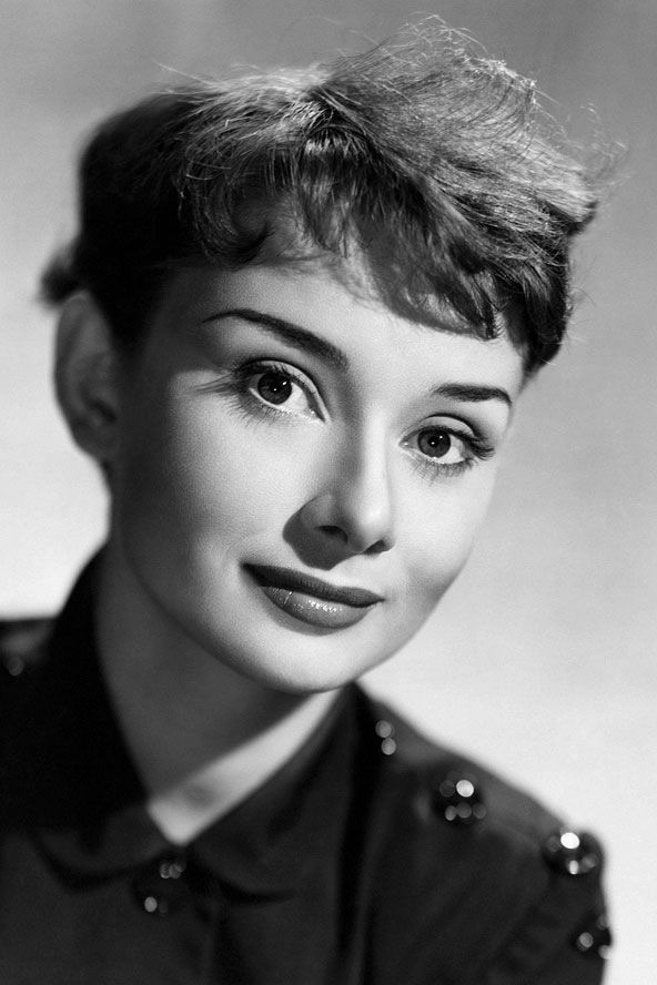 Audrey-Hepburn-Portrait-Headshot- Everything Audrey (109) - Everything ...